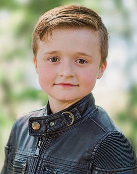 Sawyer Simpkins as Dylan