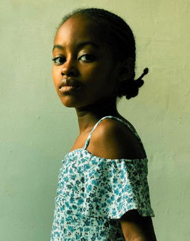 Housna Mohamed Abdou as Harmonie