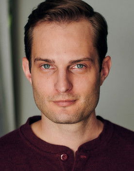 Mark Frazier as Erik