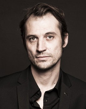 Jean-Édouard Bodziak as 