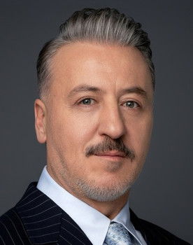 Barış Falay as Kıraç Özdal