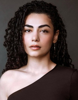 Fanar Zak as Molly