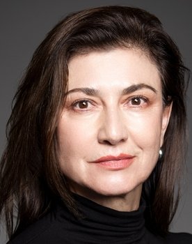 Leticia Huijara as Encarnación
