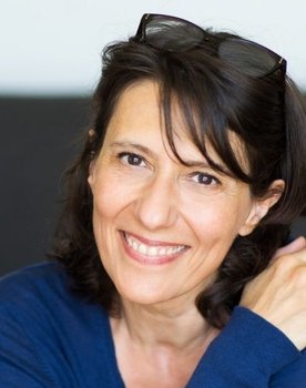 Marie-Laurence Tartas as La médecin de l'hôpital