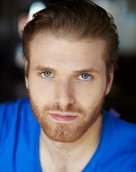 Lucas Chartier-Dessert as Private Lasky