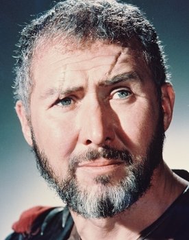 Anthony Quayle as Sir John Falstaff