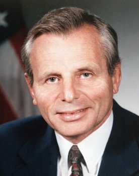 Frank Carlucci