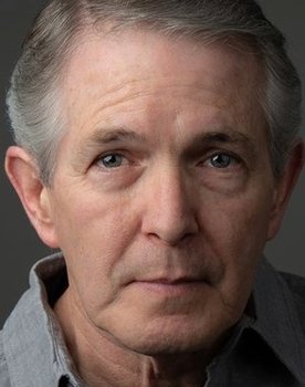 John Legas as Steve