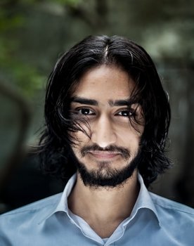 Mohib Beg Mirza as Amjad Daniyal