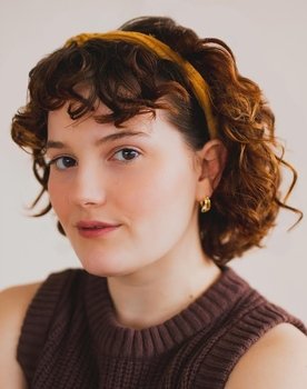 Nina White as Mary Jo