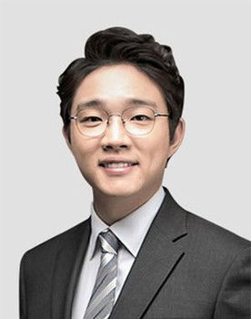 Na Gyeong-cheol as News Reporter