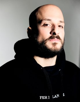Antonis Karastergiou as Doctor