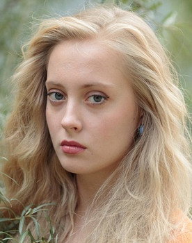 Veronika Ivashchenko as 