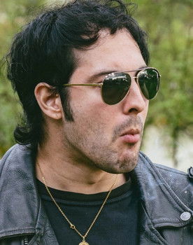 Luciano Paladino as Agente del Gobierno