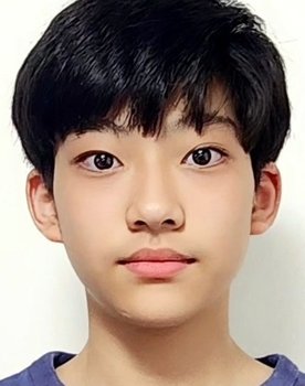Jung Ji-hoon as Min Sung [Yoo Ri Hye's son]