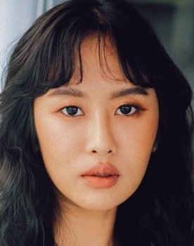 Nancy Darina as Prik Pao