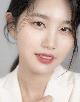 Kim Su-yeon as Kim Ji-hee