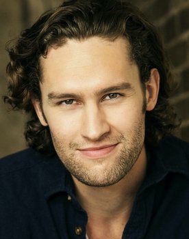 Joe Burns as Matt