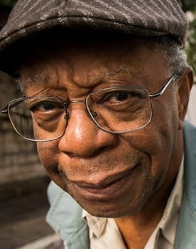 Milton Gonçalves as Filó