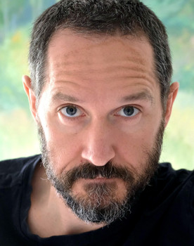 Bertie Carvel as Lieutenant Roddy Frost