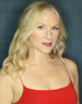Amanda-Rae Cross as Vicki Vale