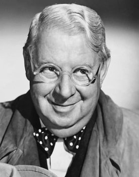 S.Z. Sakall as Miklos 'Mike' Teretzky (as Cuddles Sakall)