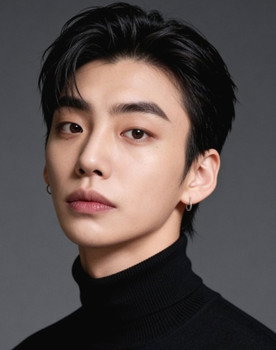 박준성 as Self - Contestant