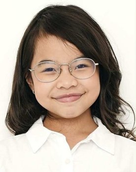Annika Co as Kid