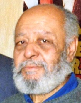 Celal Yonat as 