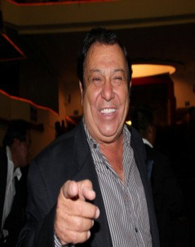 Rolando Fernández as 
