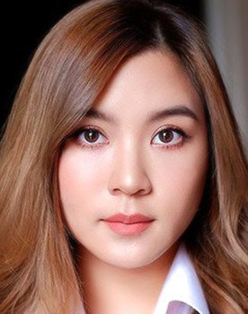 Pannin Charnmanoon as Del