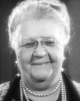 Marfa Kassatskaya as Princess Tarskaya