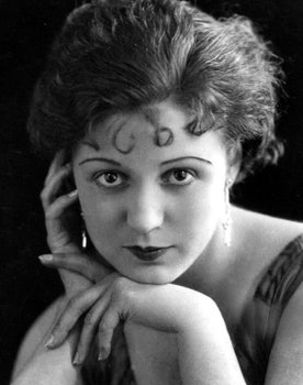 Dorothy Bartlam as Dorothy Gordon