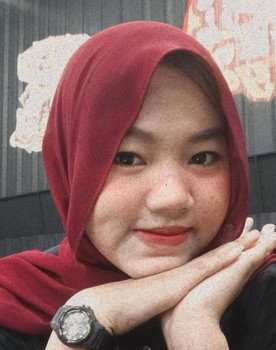 Reniikun as Dian
