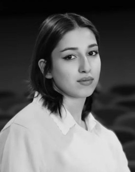 Selenay Ocak as Gizemli Kadın