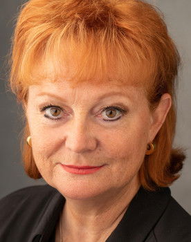 Karin Jacobs as Mama