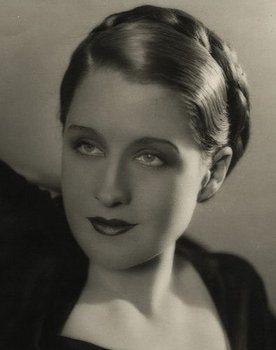Norma Shearer as Norma Shearer (uncredited)