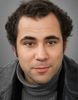 Türker Tekin as Selim