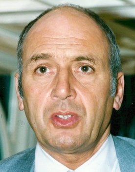 Stephen Yardley as Det. Insp. Laker