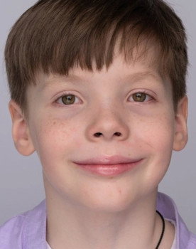 Елисей Рыбиков as Школьник