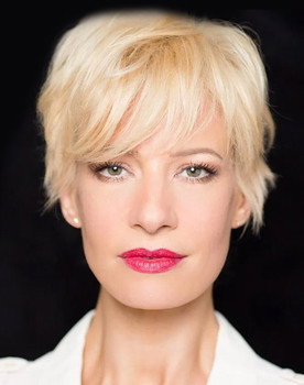 Sarain Boylan as Blonde