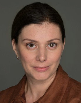 Алена Коннова as экскурсовод