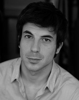 Adrien Barazzone as Mr. Paul (voice)