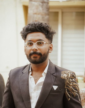 Shanmukh Kumar Pallava as Friend-1