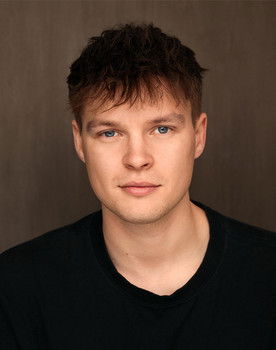 Yarno Rohling as Callum