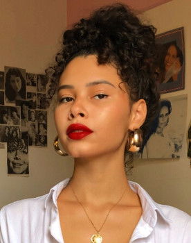 Agatha Silva as Clarissa #1