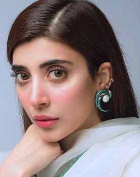 Urwa Hocane as 