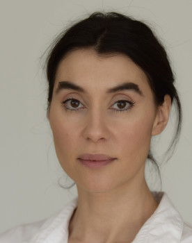 Meda Andreea Victor as Her