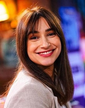 Jasmijn Van Hoof as Stefanie Coppens