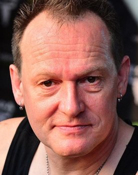Stephan Boriss as bass